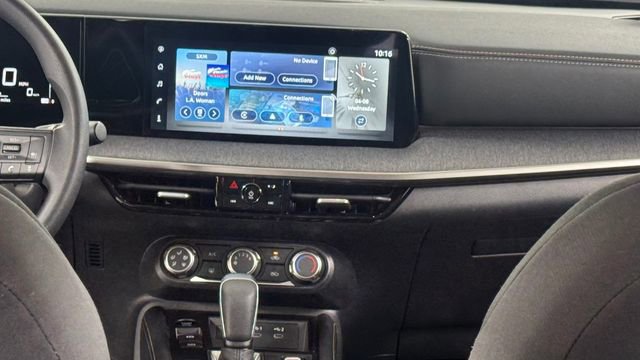 Certified 2025 Nissan Kicks SV image 16