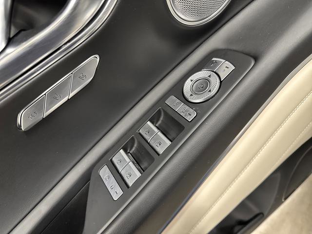 Used 2024 Genesis GV80 3.5T w/ Prestige Package image 30