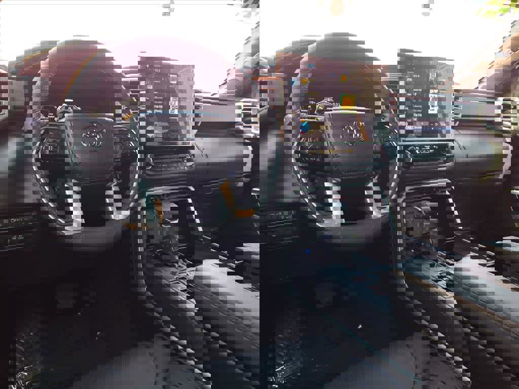 Certified 2024 Toyota Sequoia Platinum image 10