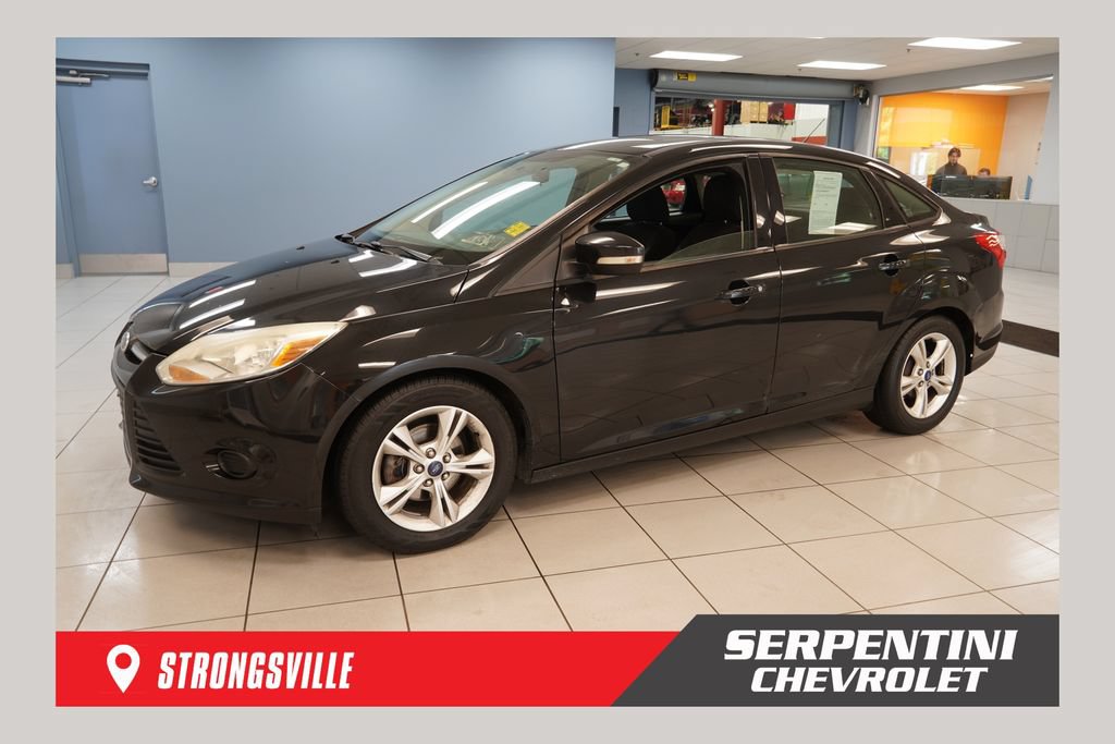Used 2014 Ford Focus SE w/ SE Winter Package FWD image 1