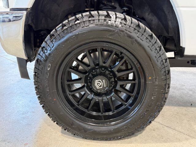 Used 2017 Ford F350 Lariat w/ Lariat Ultimate Package AWD/4WD image 13