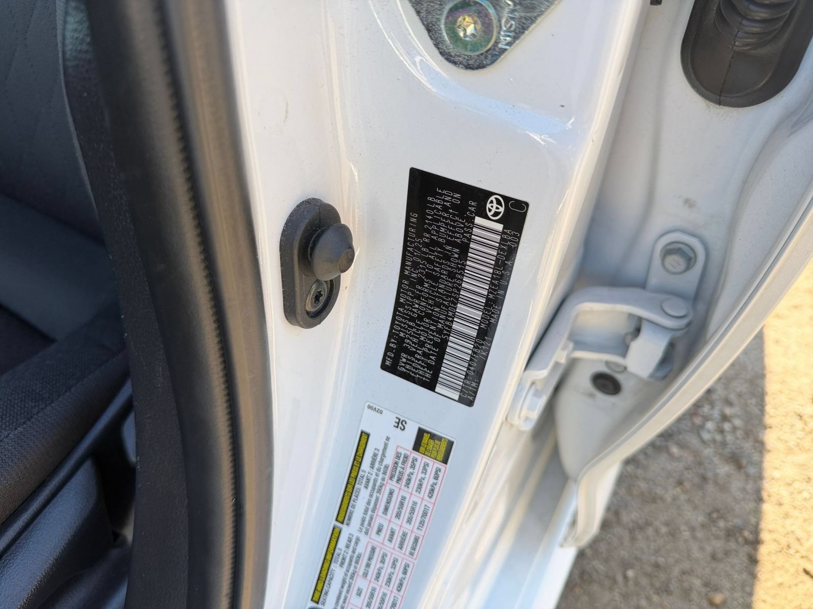 Used 2025 Toyota Corolla LE FWD image 26