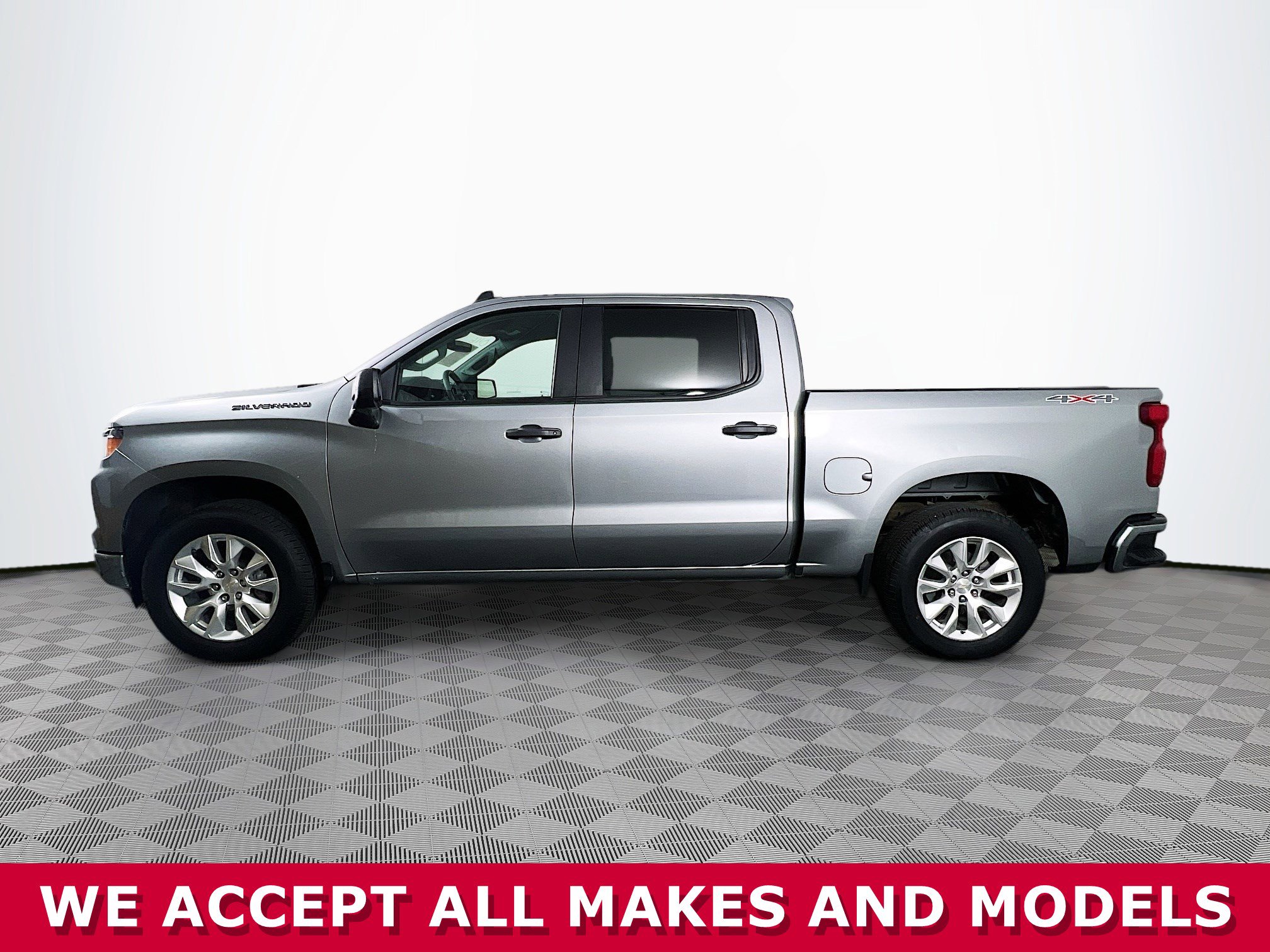 Used 2023 Chevrolet Silverado 1500 Custom image 25