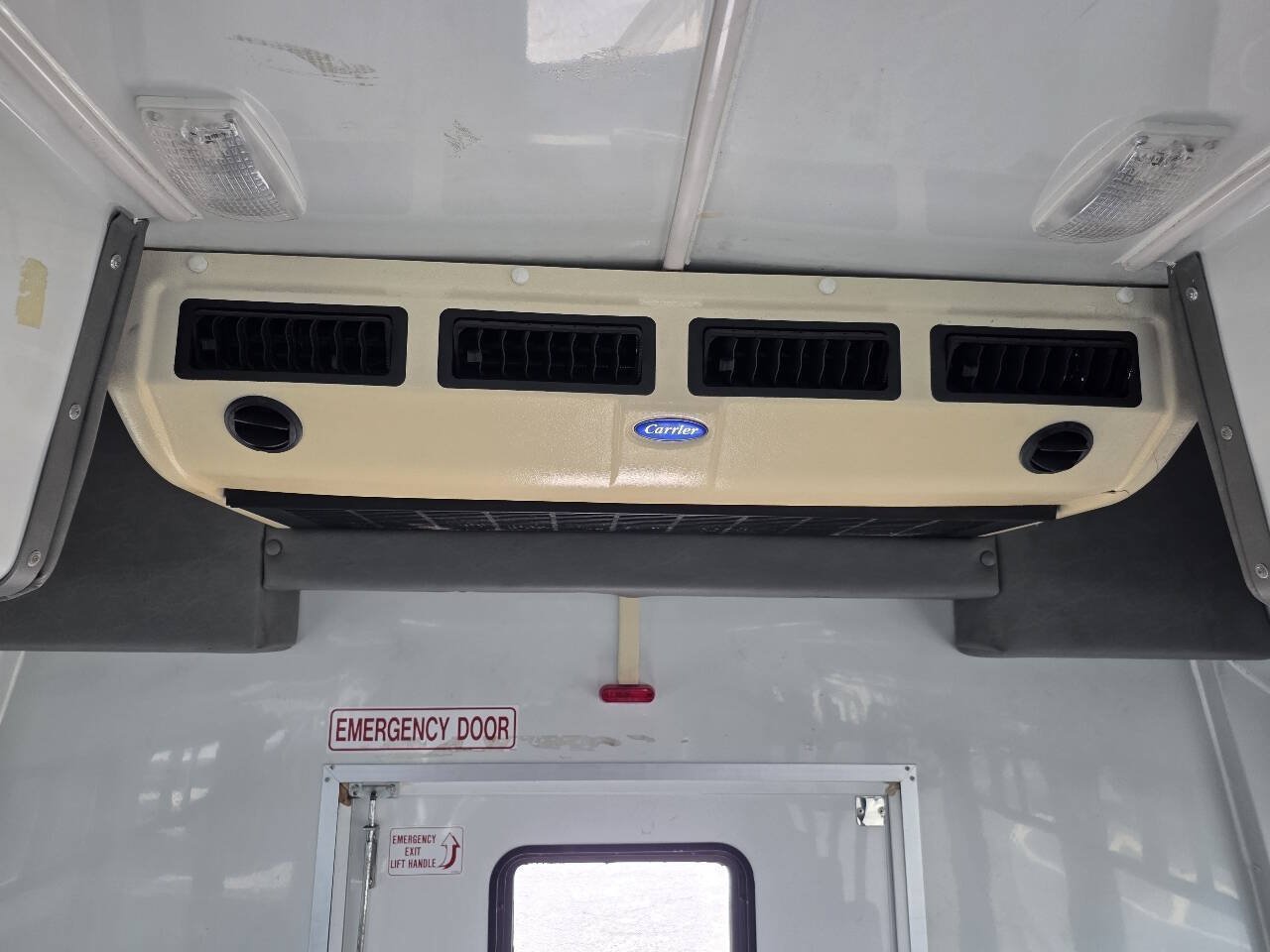 Used 2006 Ford E-450 and Econoline 450 RWD image 14