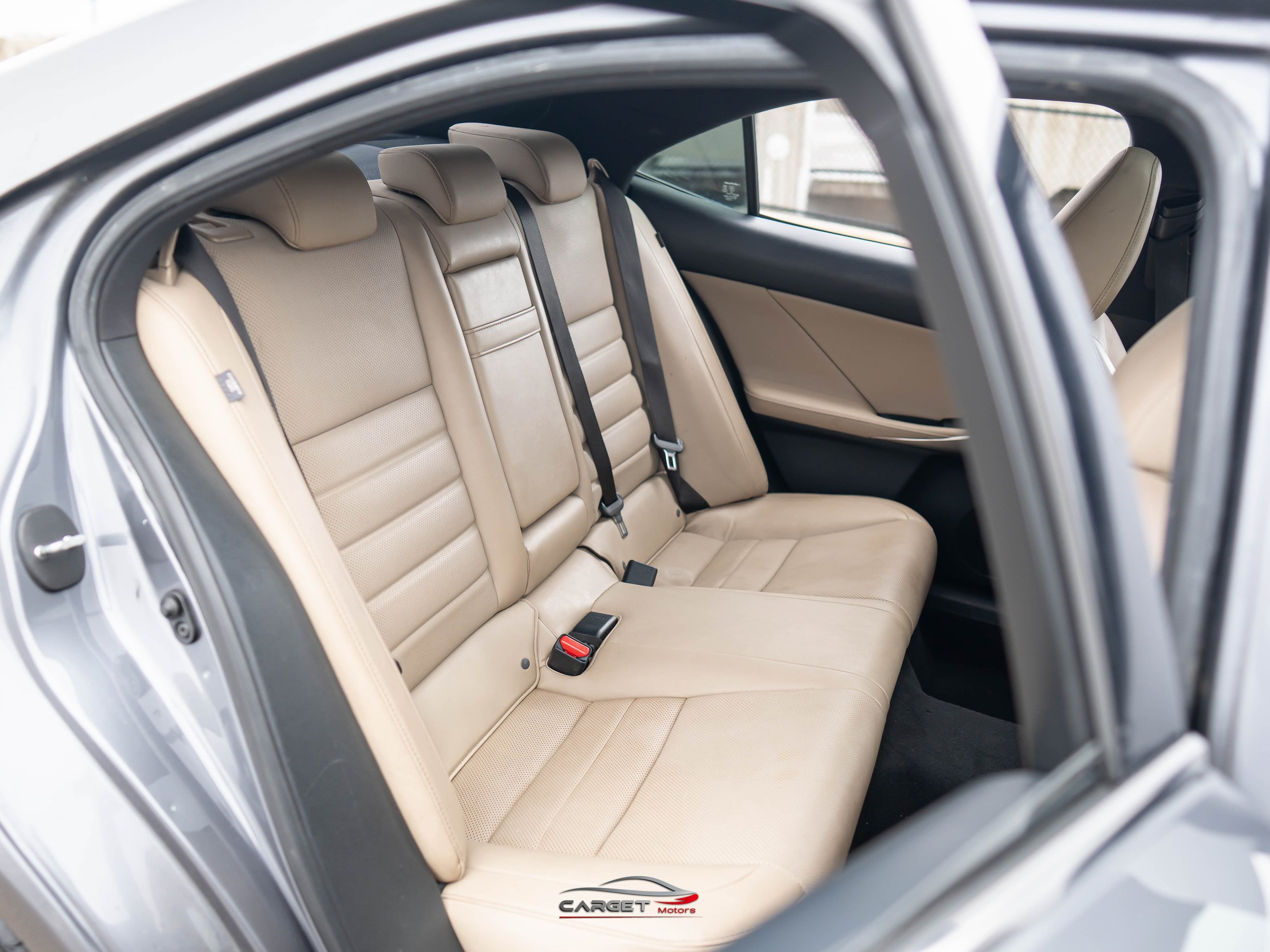 Used 2019 Lexus IS 300 F Sport w/ F Sport Package RWD image 18