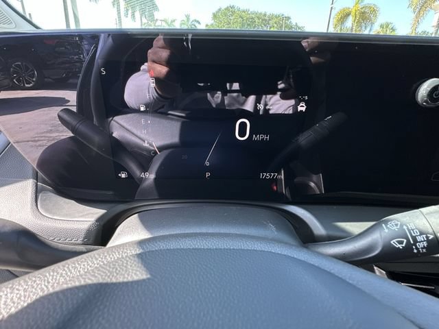 Used 2025 Buick Encore GX Sport Touring FWD image 23