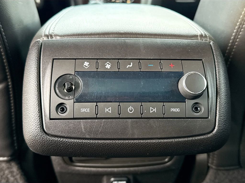 Used 2015 Chevrolet Traverse LTZ image 29