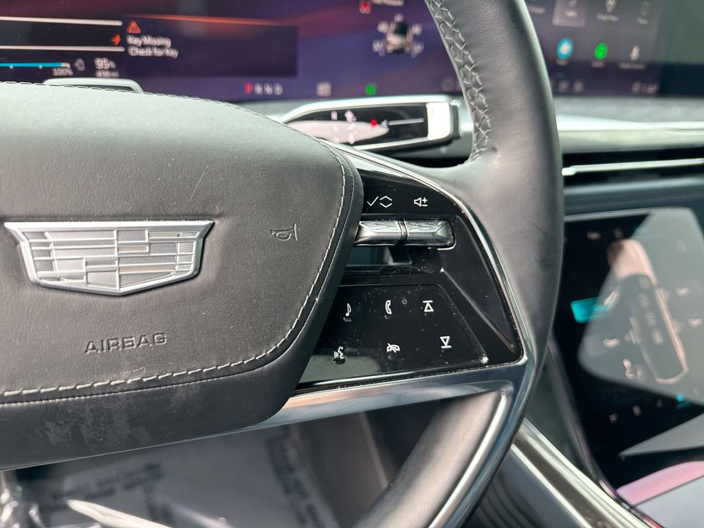 Used 2025 Cadillac Escalade IQ Luxury 2 image 18