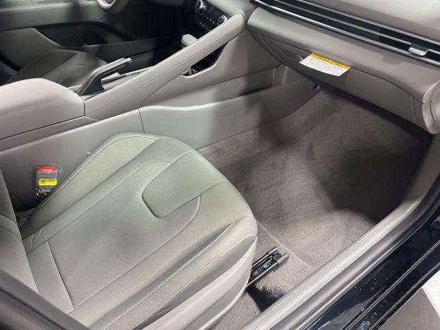 New 2026 Hyundai Elantra Sport image 20