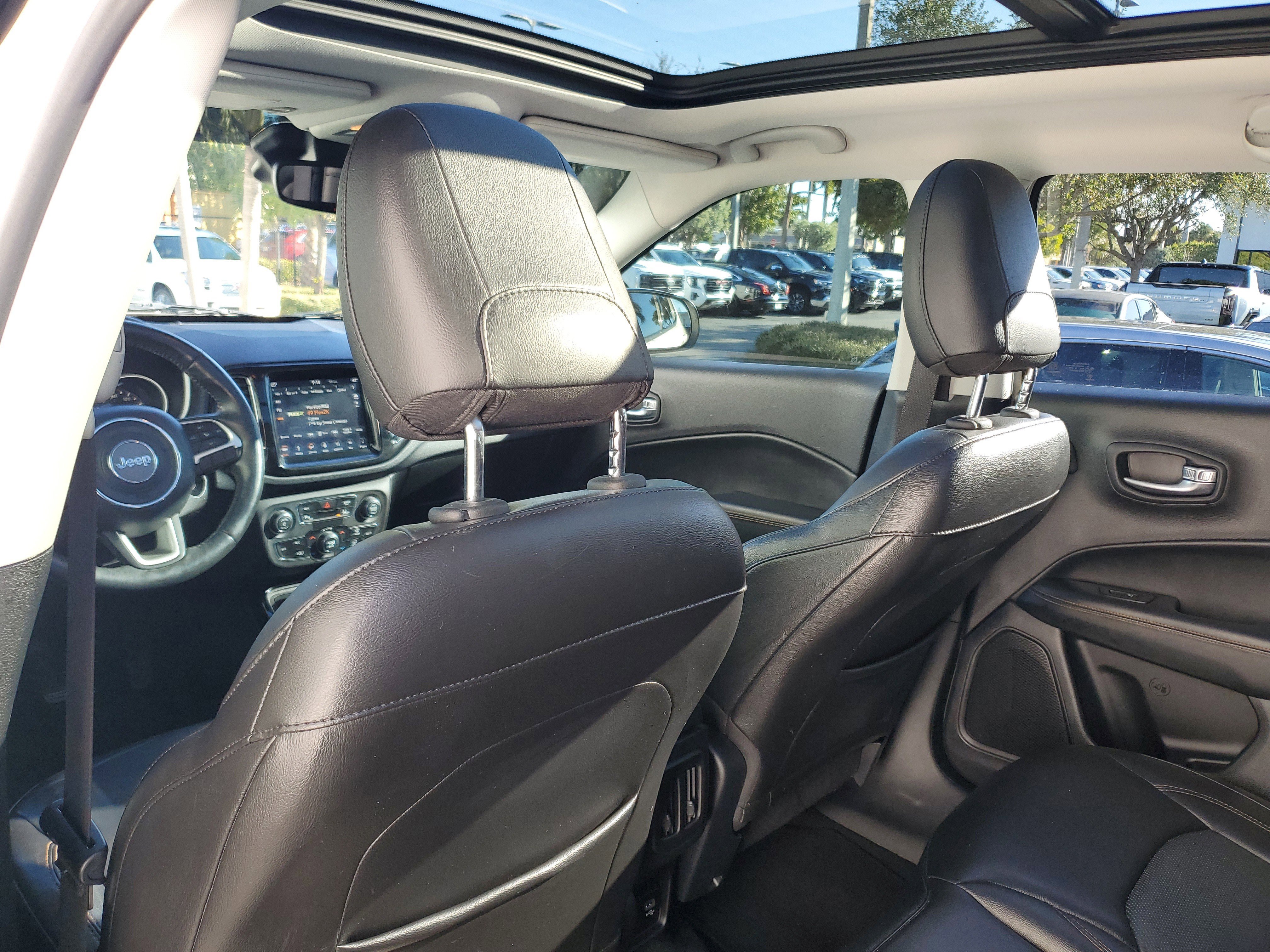 Used 2018 Jeep Compass Limited w/ Navigation Group image 14