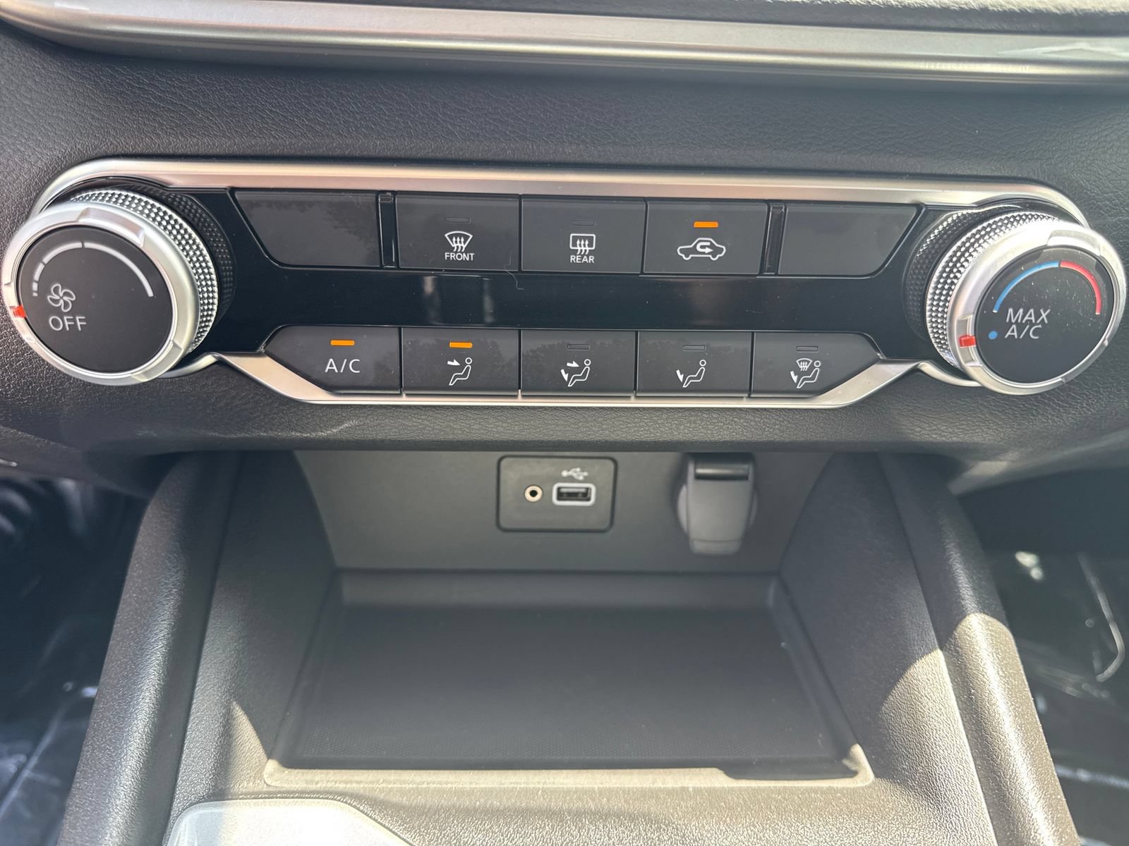 Used 2024 Nissan Altima 2.5 S FWD image 30