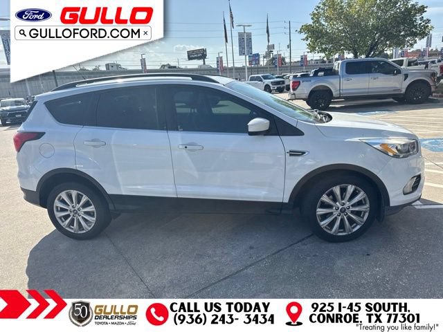 Used 2019 Ford Escape SEL FWD image 2