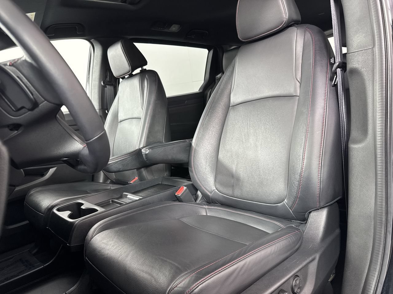 Used 2023 Honda Odyssey Sport image 19