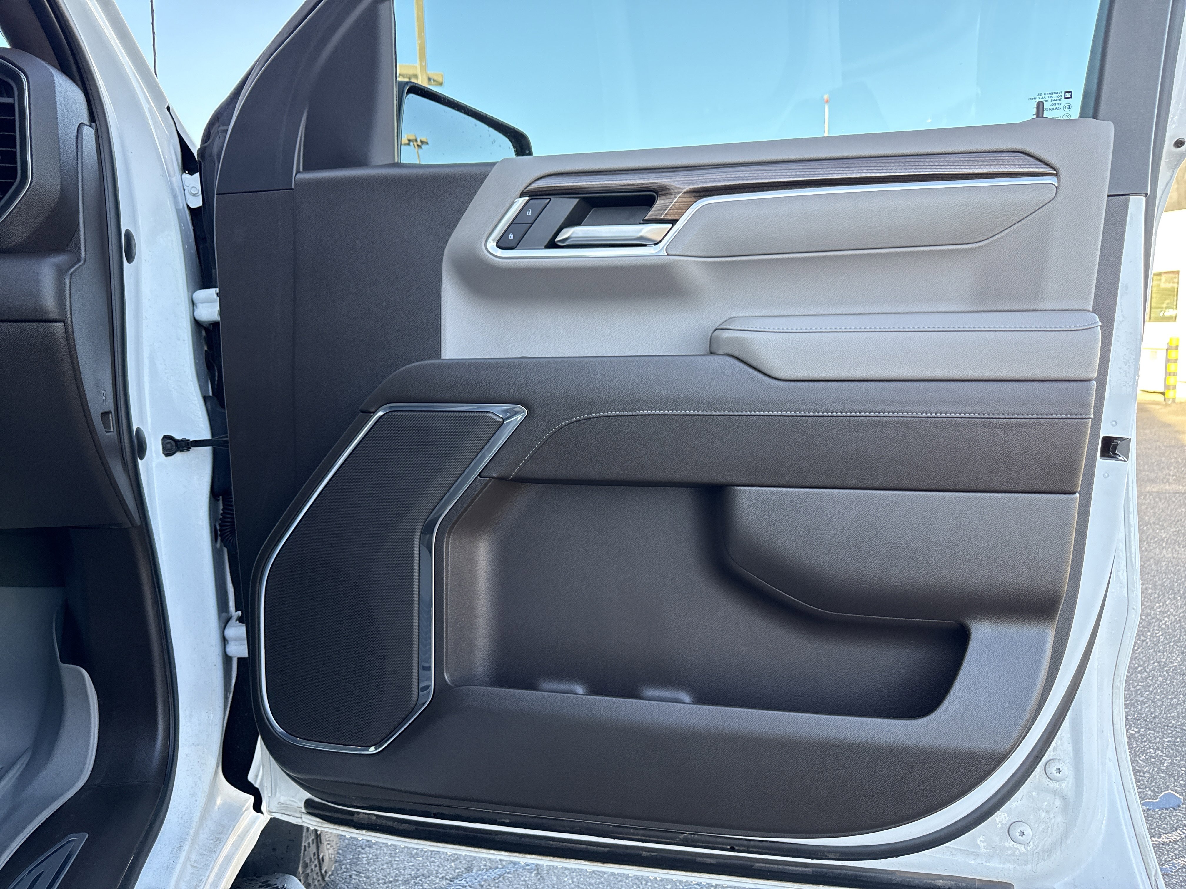 Used 2023 Chevrolet Silverado 1500 RST w/ Z71 Off-Road Package image 43