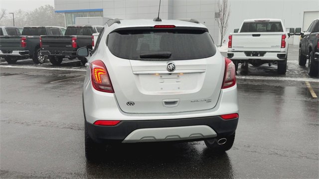 Used 2022 Buick Encore Preferred w/ Safety Package image 7