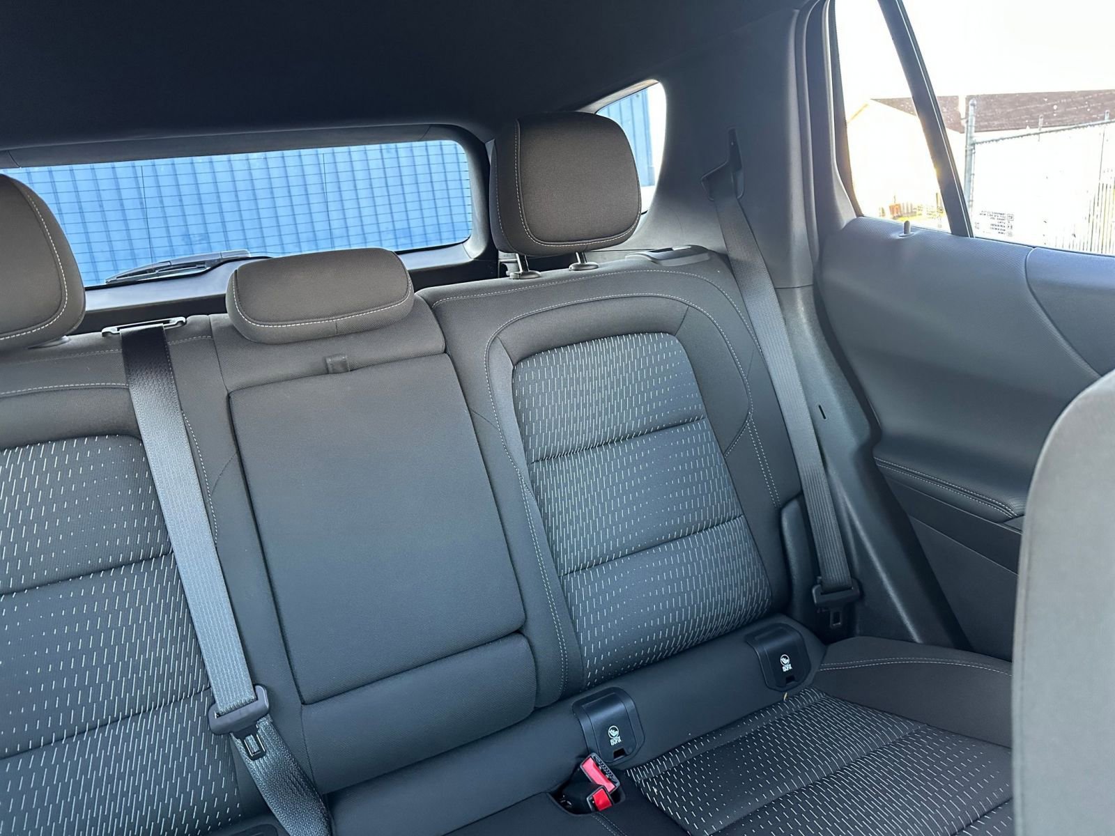 Used 2025 Chevrolet Equinox LT image 36