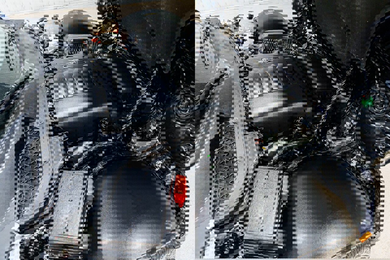 Used 2006 Pontiac Solstice Convertible w/ Premium Package image 25