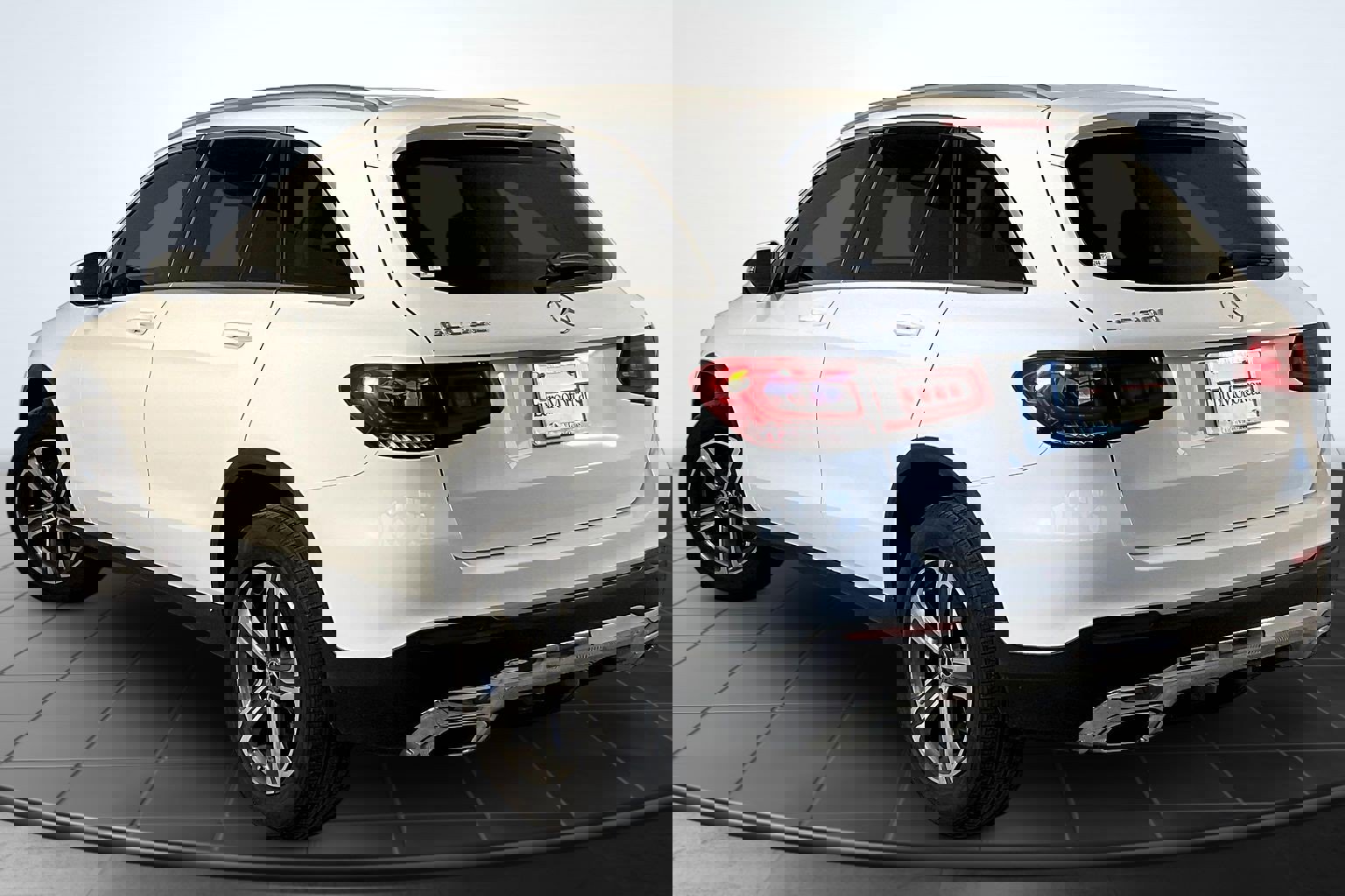 Used 2020 Mercedes-Benz GLC 300 image 13