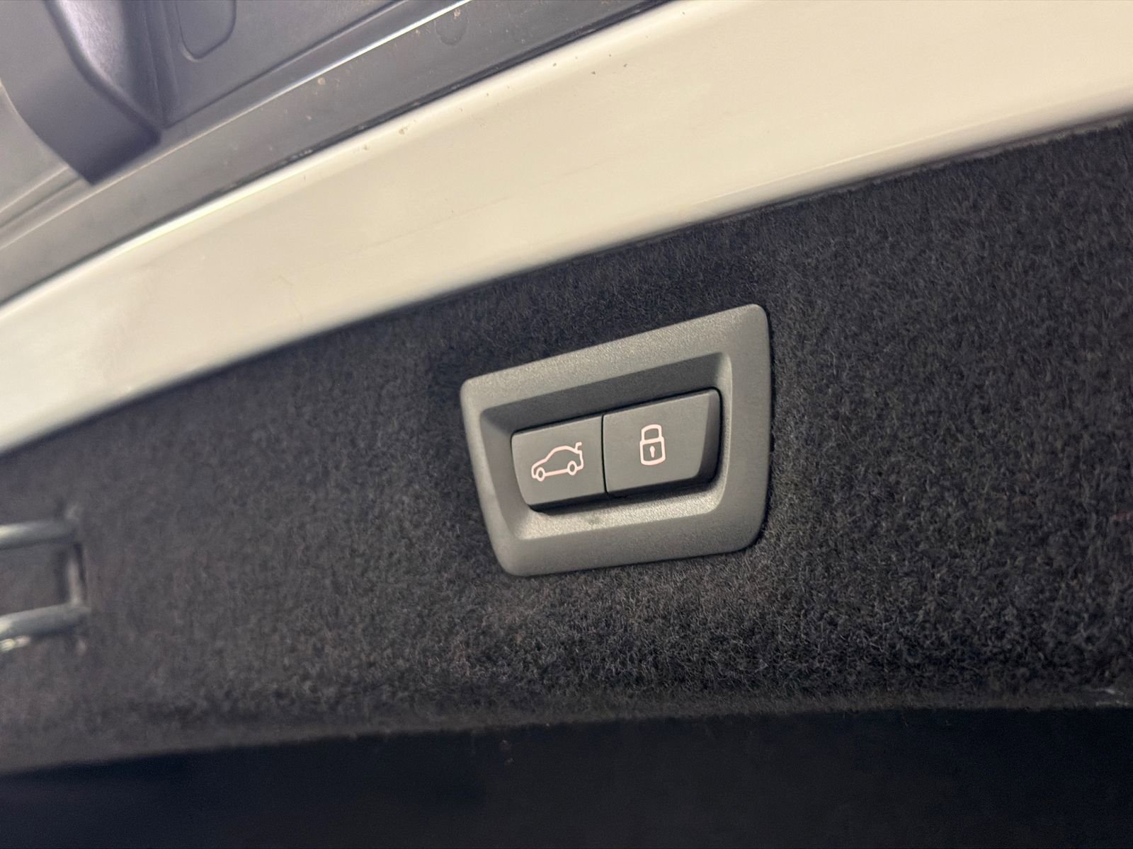 Used 2025 BMW M850i xDrive Coupe w/ M Carbon Exterior Package image 13