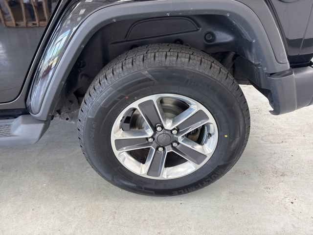 Used 2019 Jeep Wrangler Unlimited Sahara AWD/4WD image 11