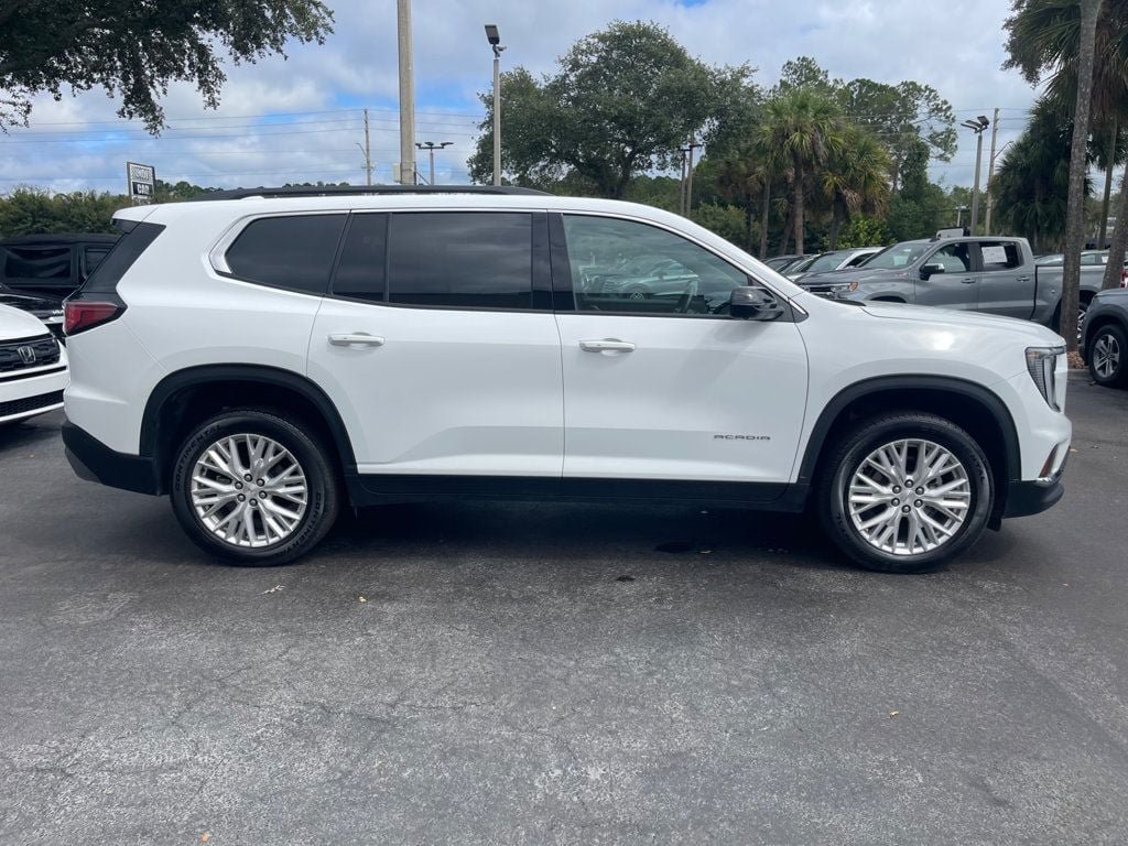 Used 2026 GMC Acadia Elevation w/ Elevation Premium Package AWD/4WD image 7