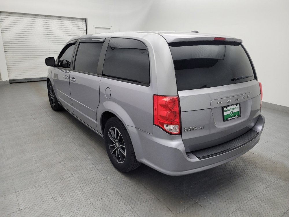 Used 2016 Dodge Grand Caravan SE FWD image 5