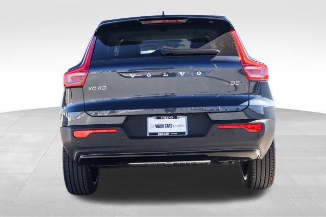 New 2026 Volvo XC40 B5 Ultra w/ Climate Package image 5