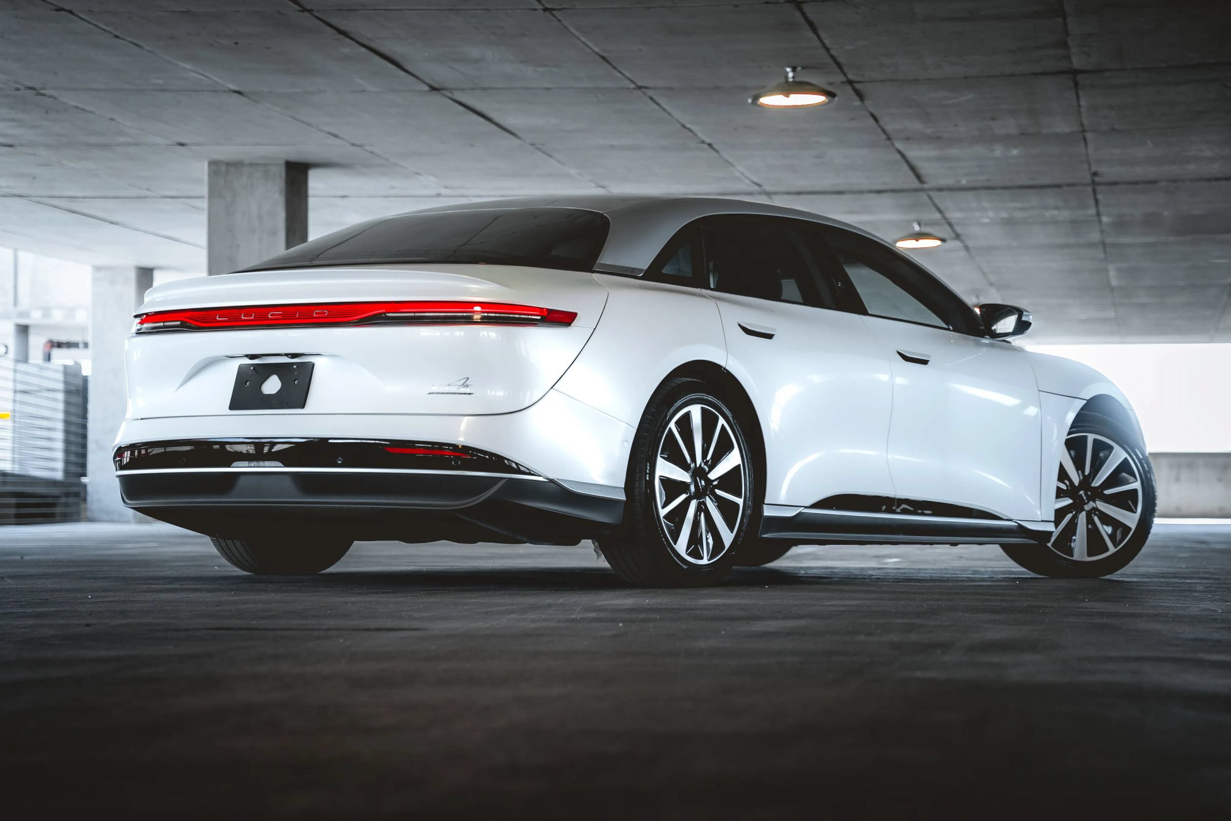 Used 2022 Lucid Air Grand Touring AWD/4WD image 2