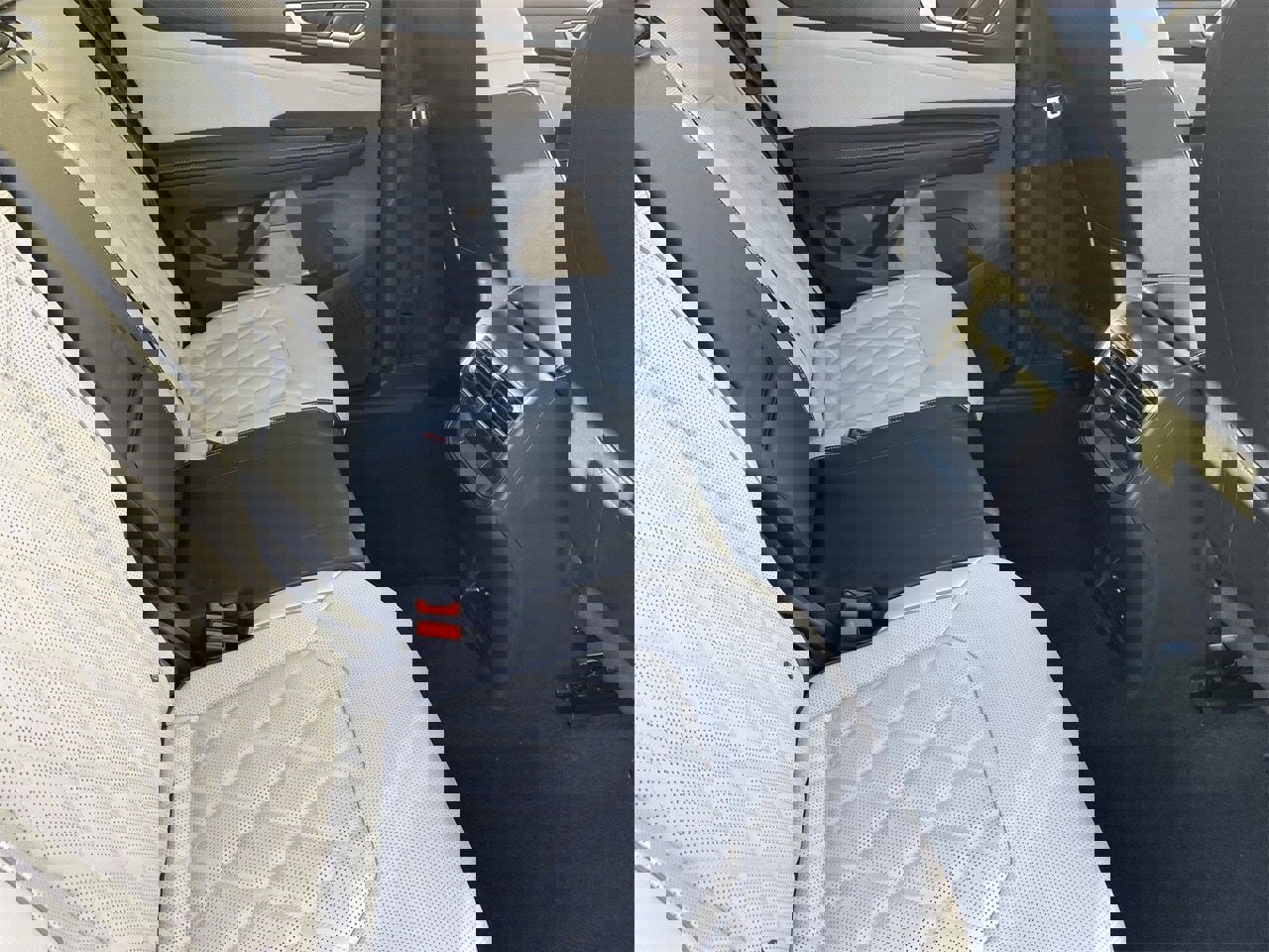 New 2026 Volkswagen Atlas Cross Sport SEL Premium R-Line image 9