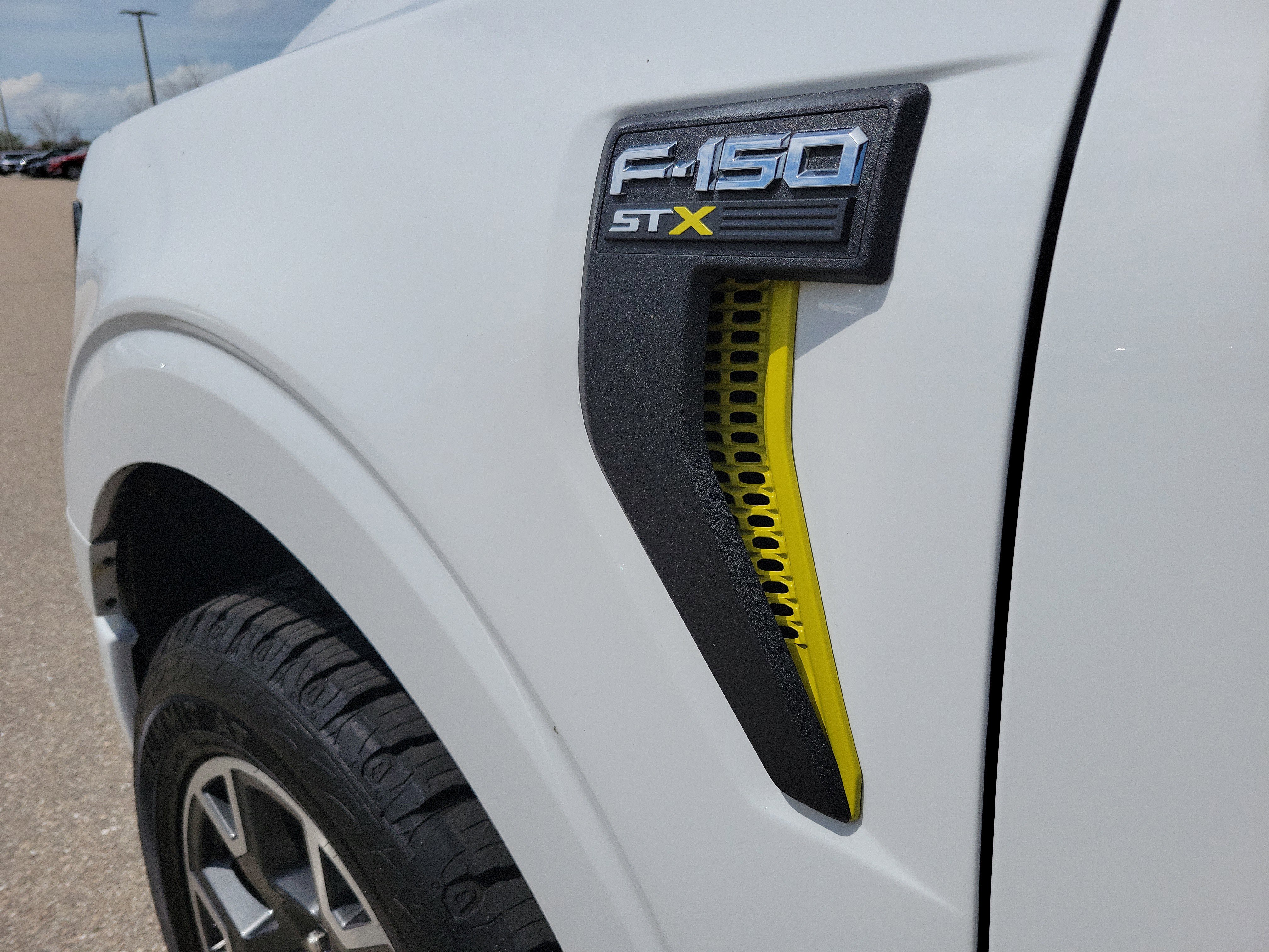 Used 2024 Ford F150 STX image 9