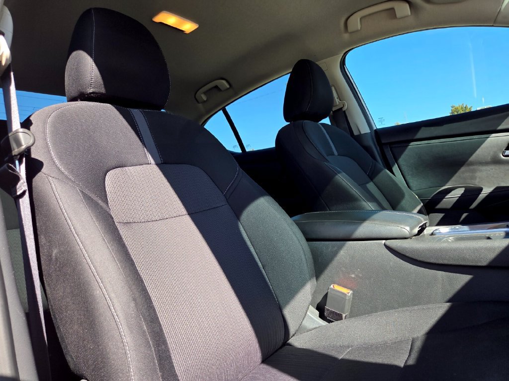 Used 2024 Nissan Sentra SV FWD image 29