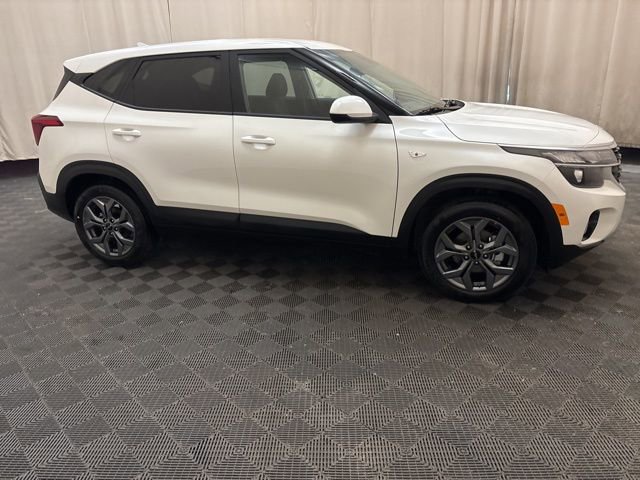 Certified 2026 Kia Seltos LX image 4