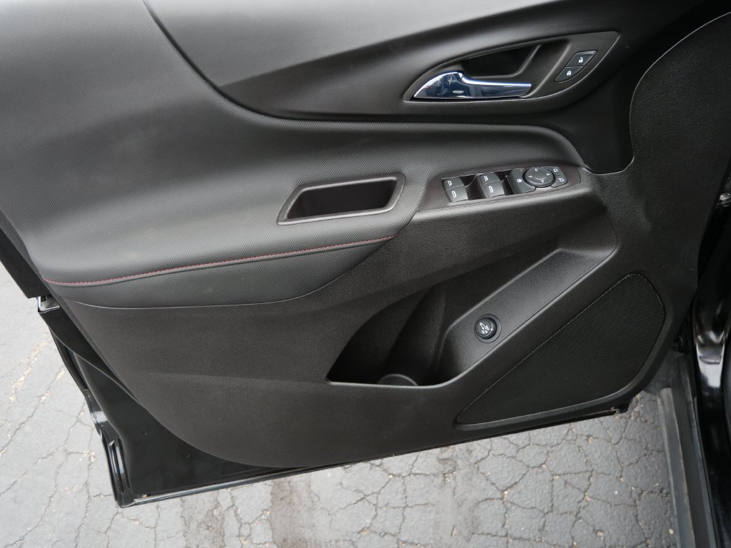 Used 2022 Chevrolet Equinox RS AWD/4WD image 15