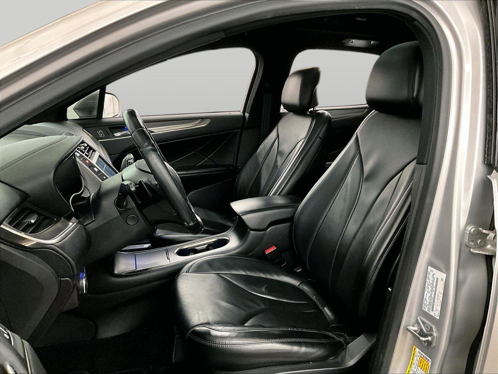 Used 2017 Lincoln MKC Reserve image 24