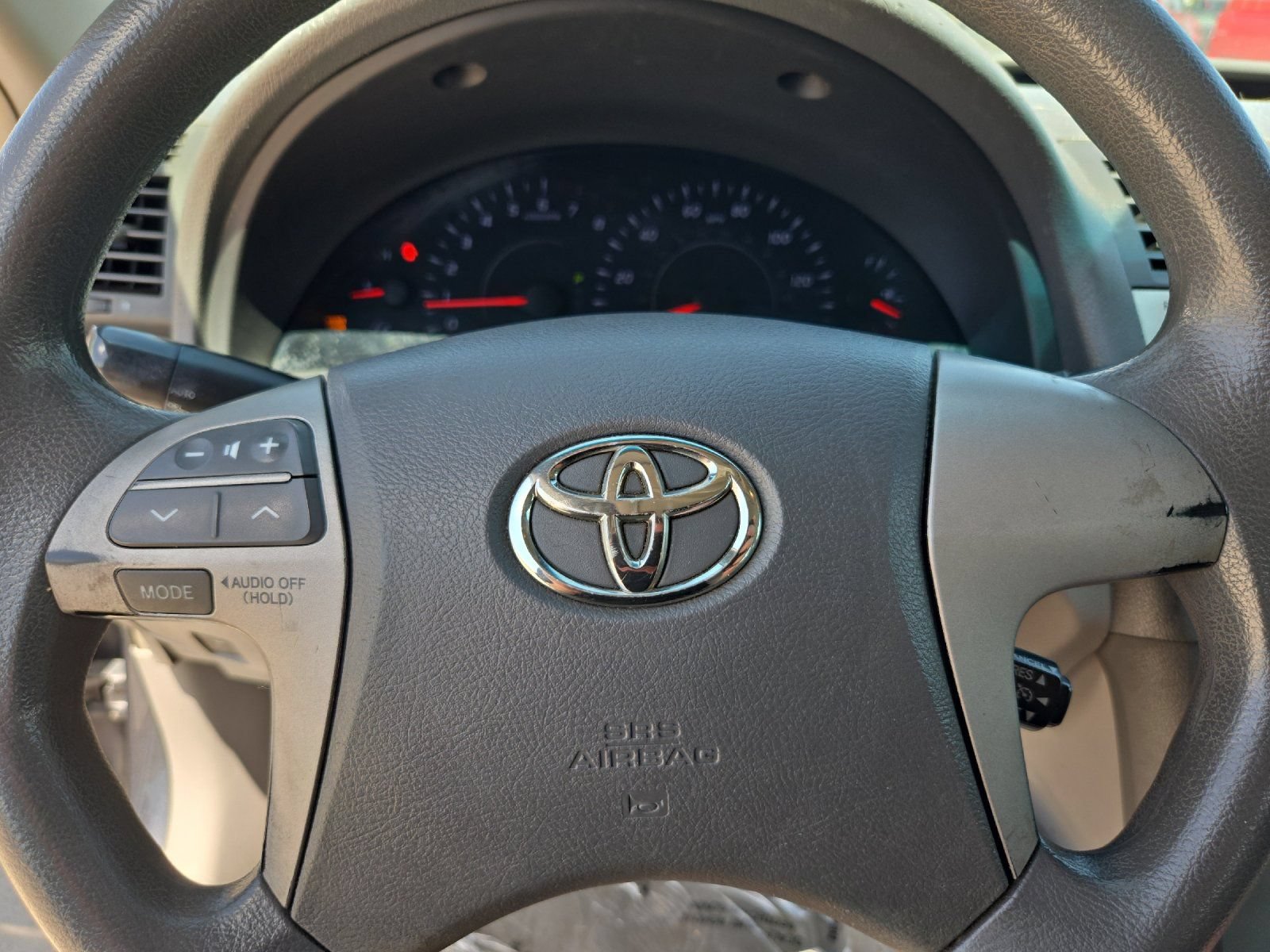 Used 2010 Toyota Camry LE FWD image 20