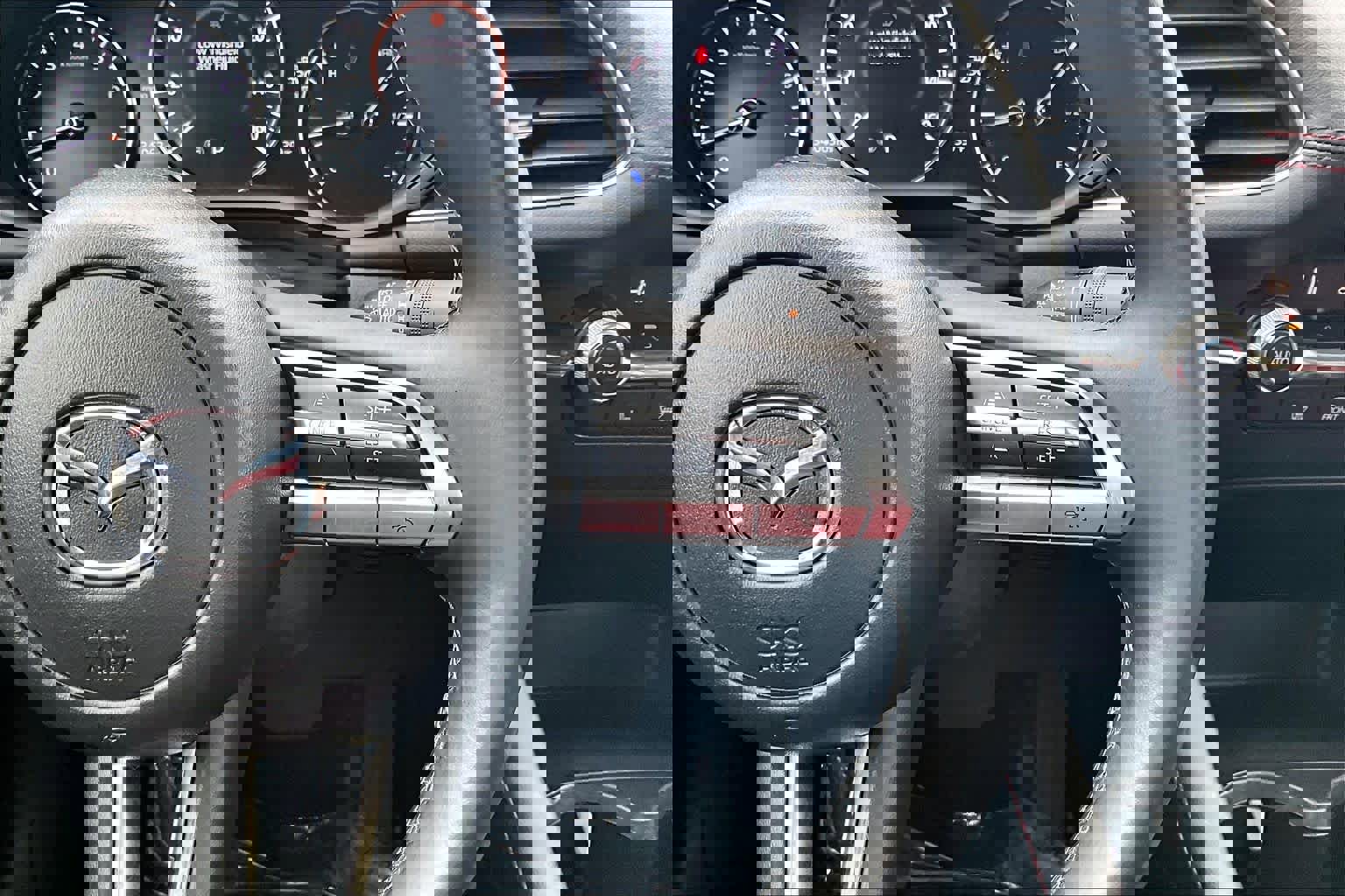 Used 2023 MAZDA MAZDA3 s image 25