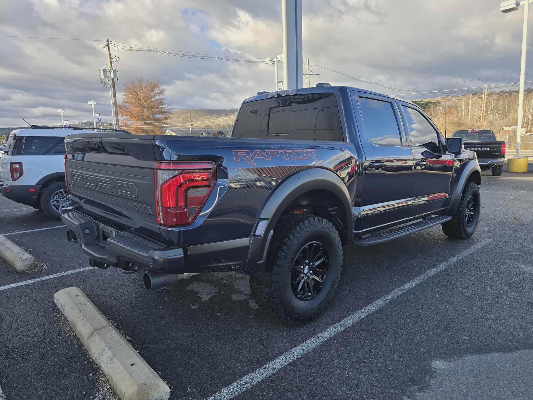 Used 2024 Ford F150 Raptor image 3