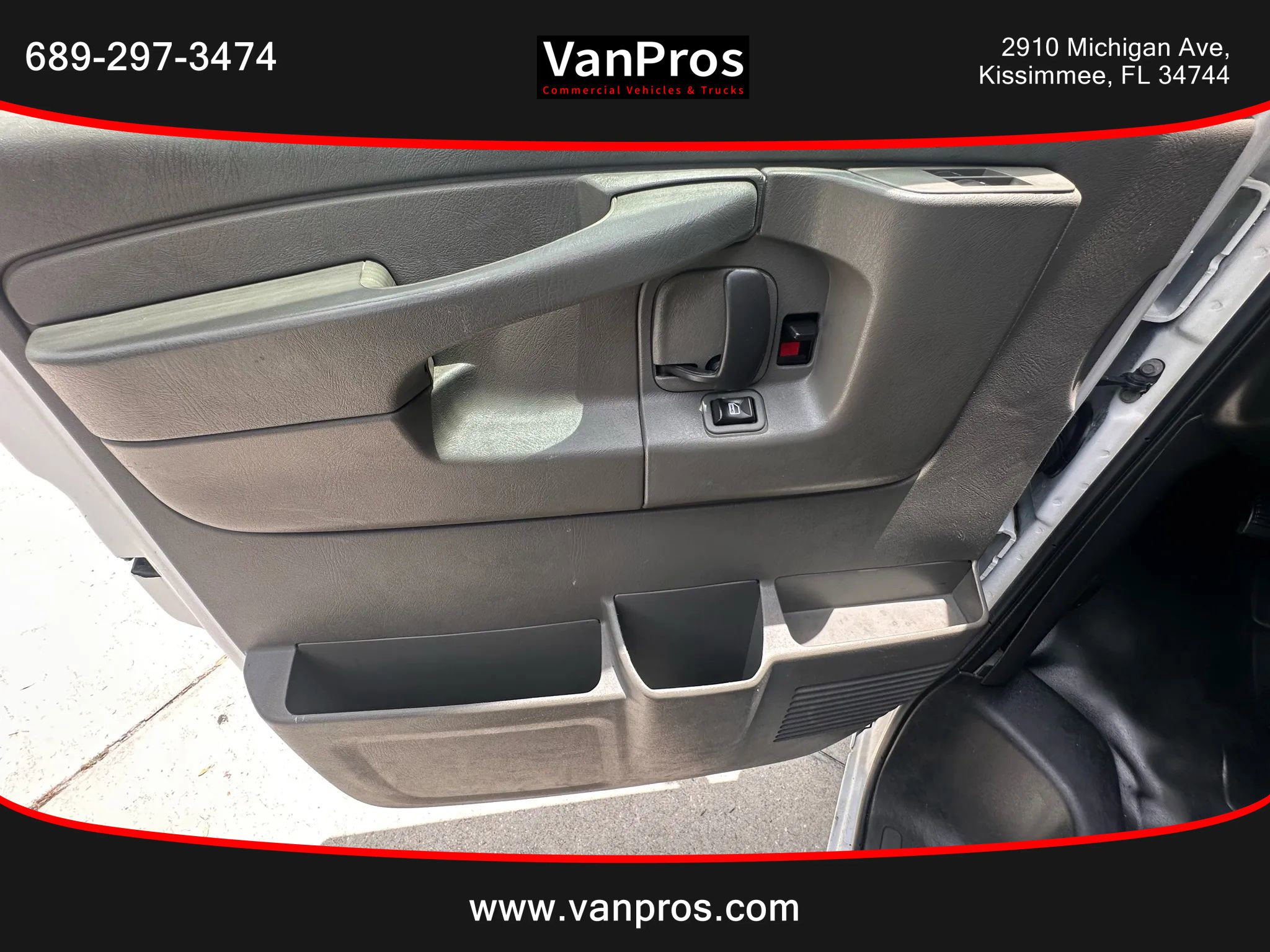 Used 2011 Chevrolet Express 1500 image 8