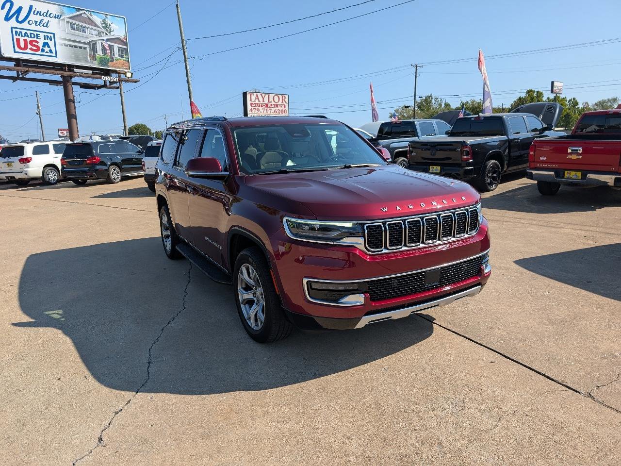 Used 2022 Jeep Wagoneer Series II AWD/4WD image 3