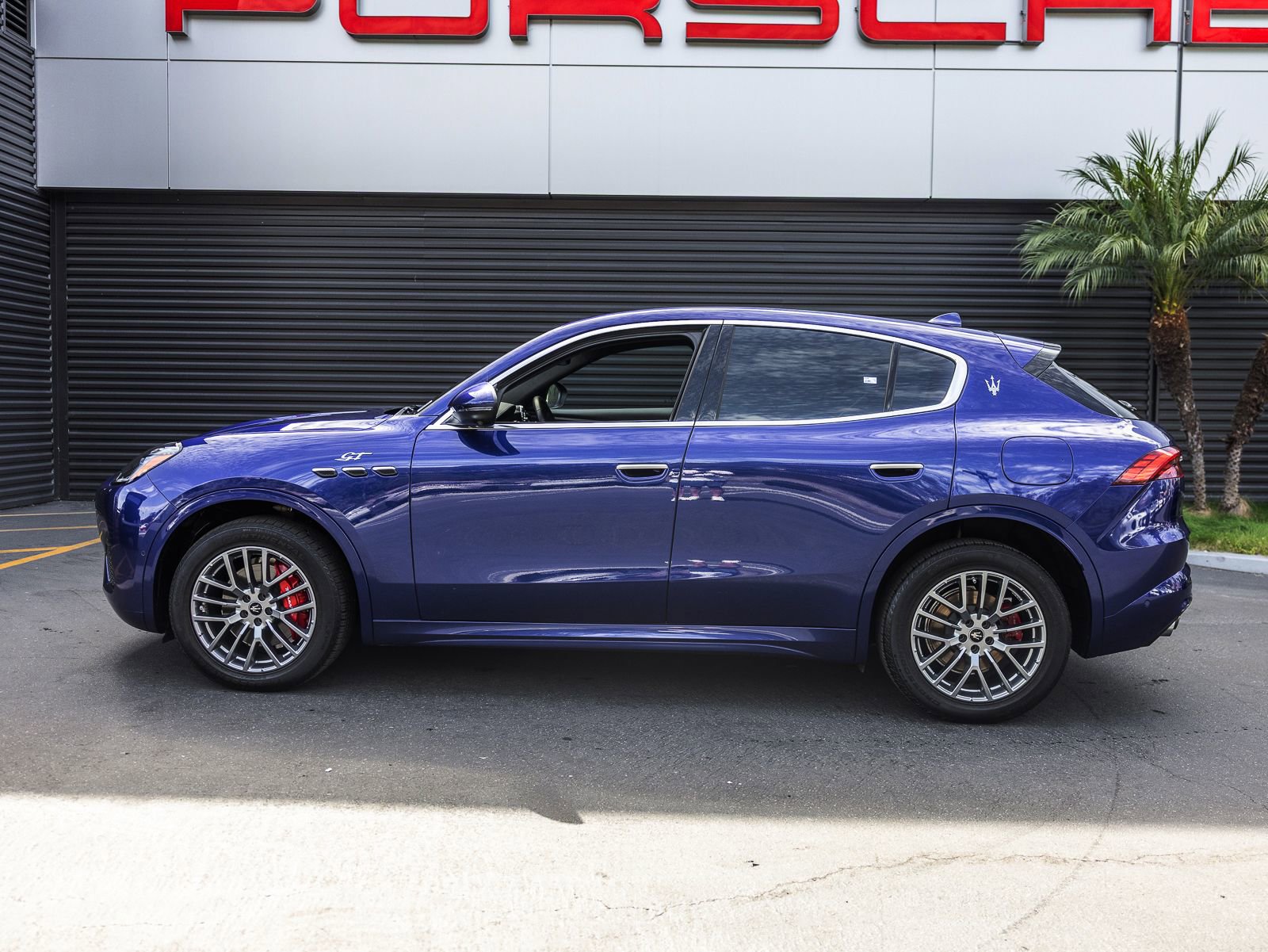 Used 2023 Maserati Grecale GT AWD/4WD image 2