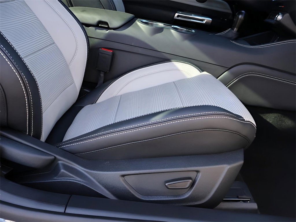 Used 2024 Ford Mustang GT Premium image 11