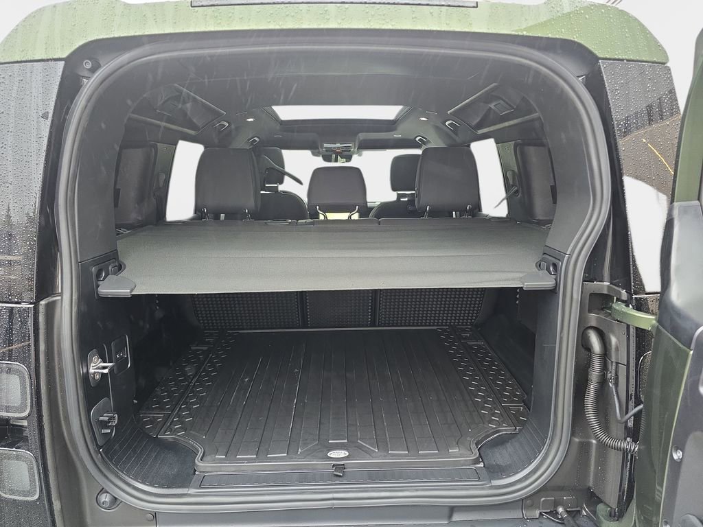 New 2026 Land Rover Defender 110 S image 13