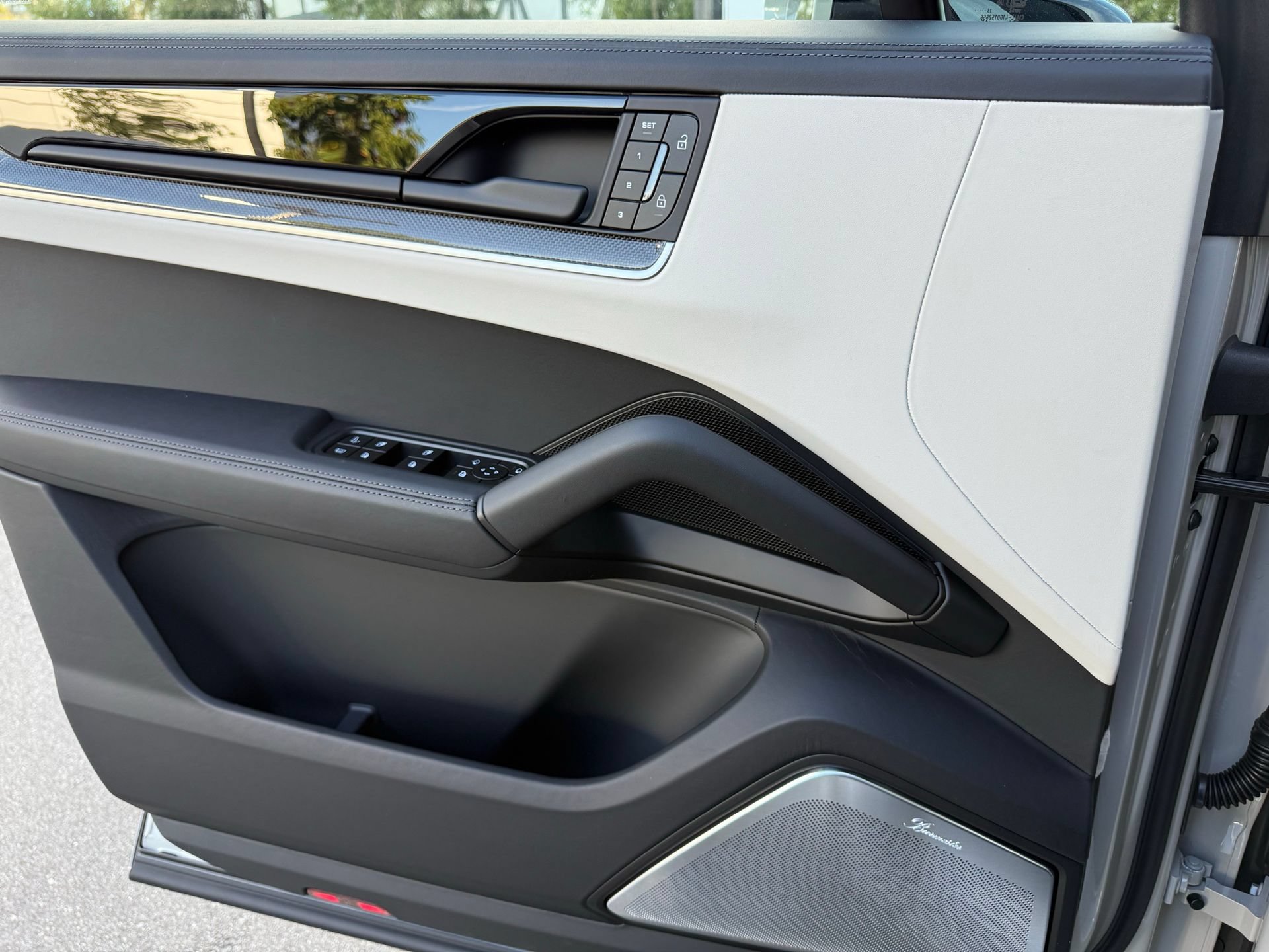 New 2026 Porsche Cayenne Turbo AWD/4WD image 29