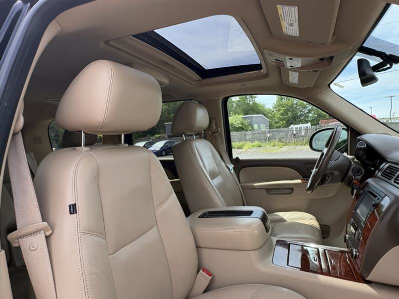 Used 2012 Chevrolet Tahoe LTZ AWD/4WD image 22