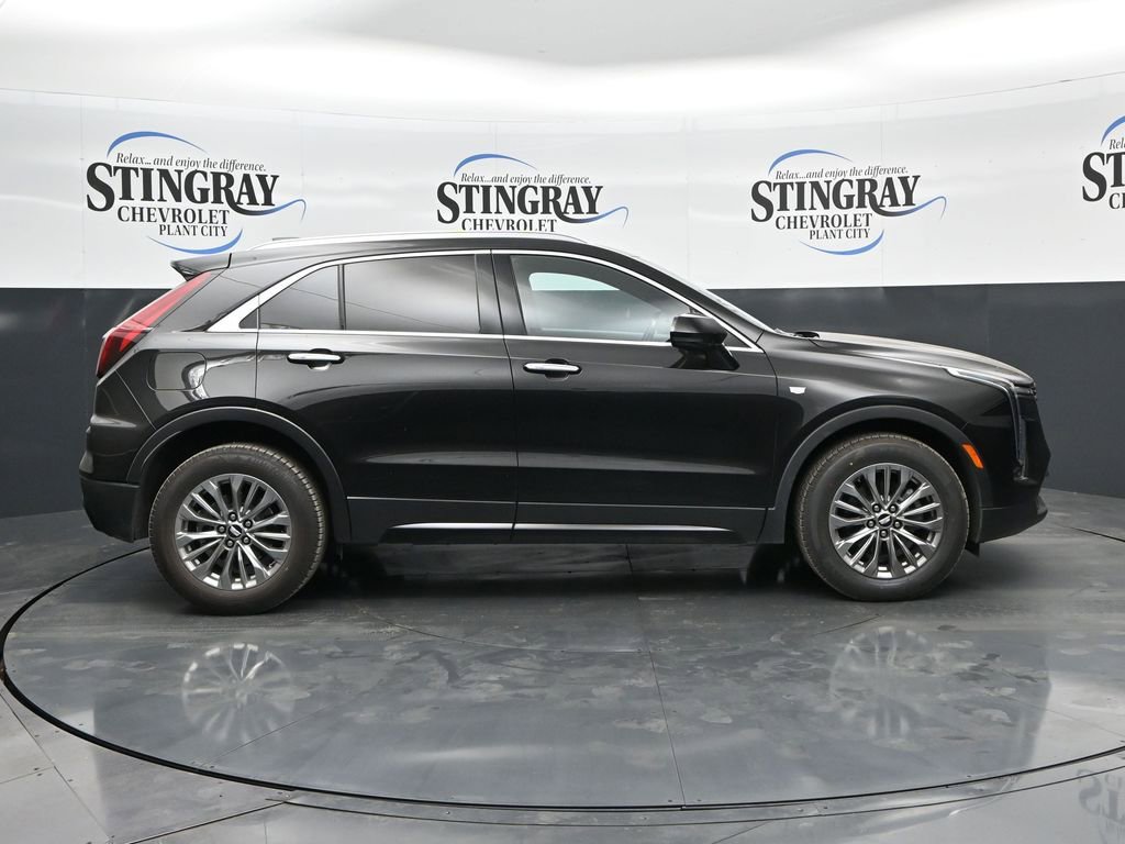 Used 2024 Cadillac XT4 Premium Luxury FWD image 8