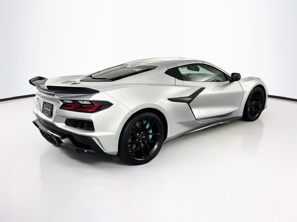 Used 2026 Chevrolet Corvette Z06 RWD image 35