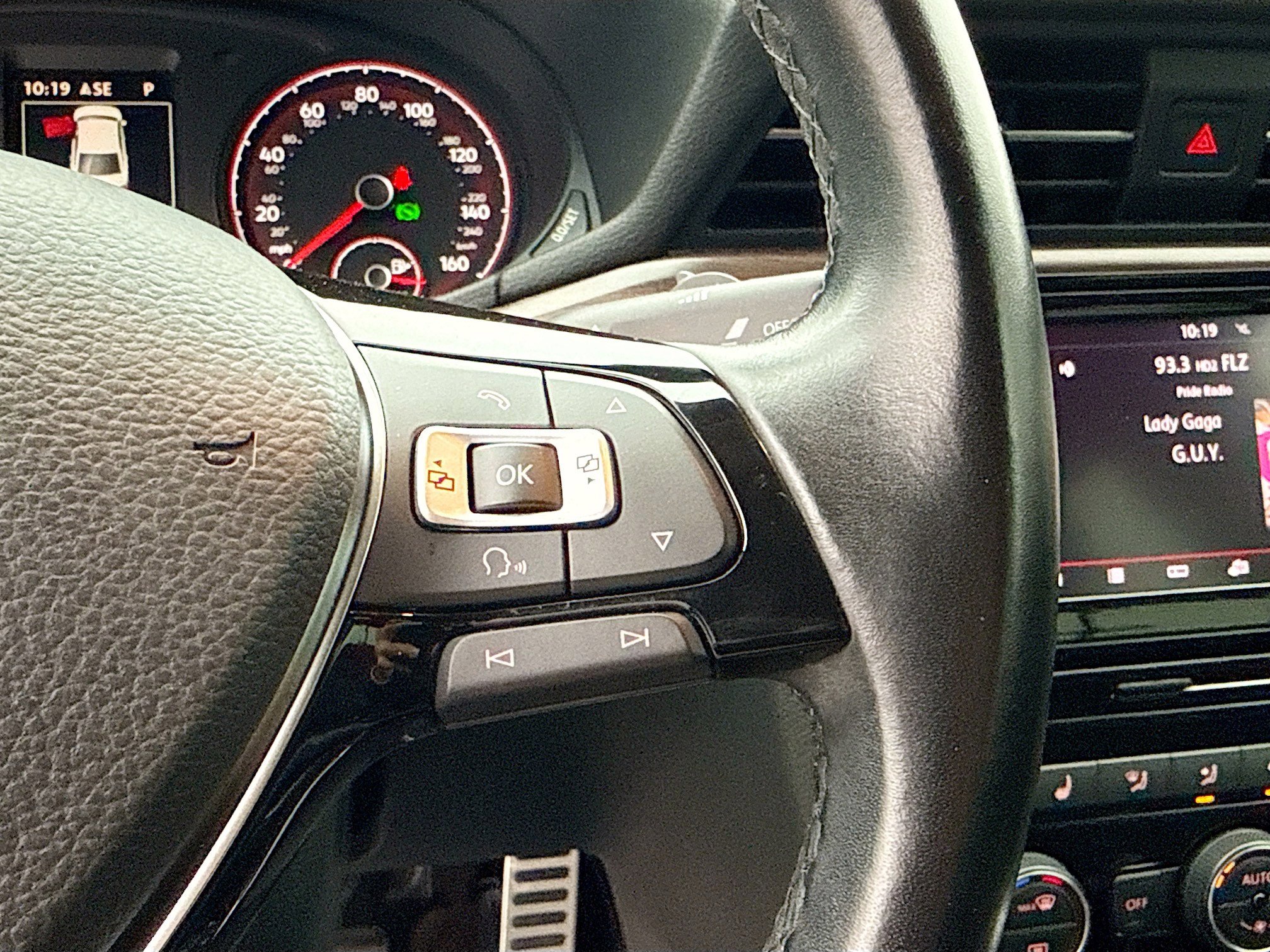 Used 2020 Volkswagen Passat 2.0T SEL image 37