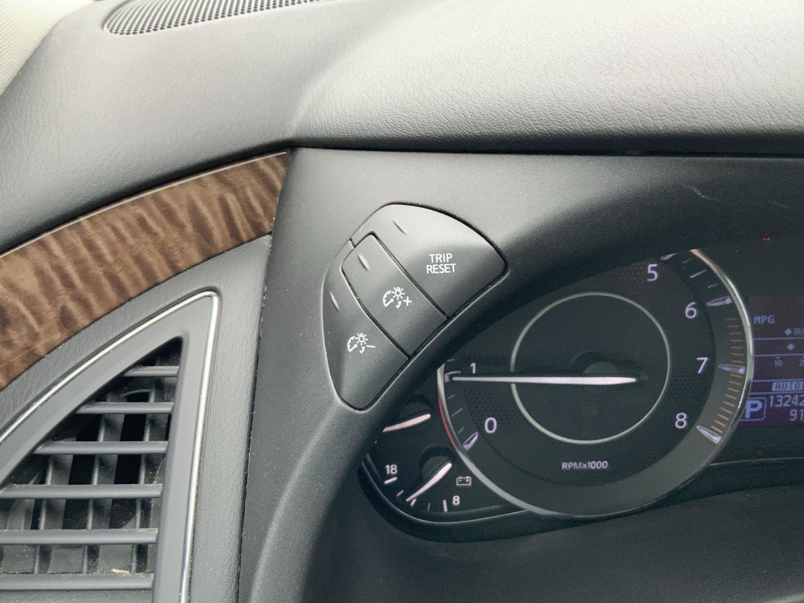 Used 2019 Nissan Armada SL w/ Premium Package AWD/4WD image 31