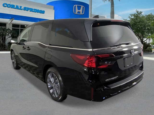 New 2026 Honda Odyssey Touring image 3