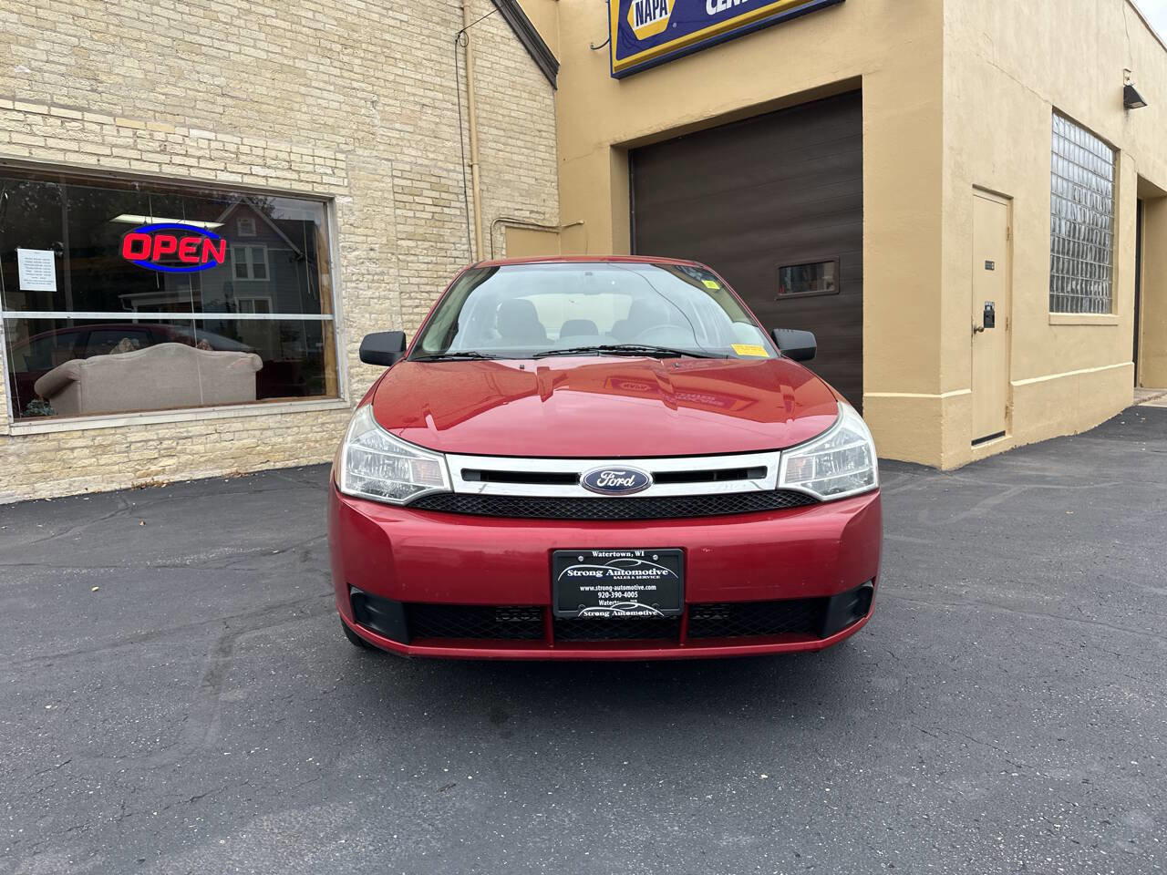 Used 2010 Ford Focus SE image 6